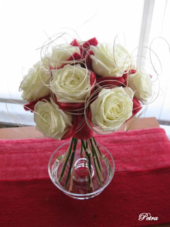 Stamboom weekend school Bloemstukken Valentijn - Valentijn bloemstuk zelf maken met vilten rozen