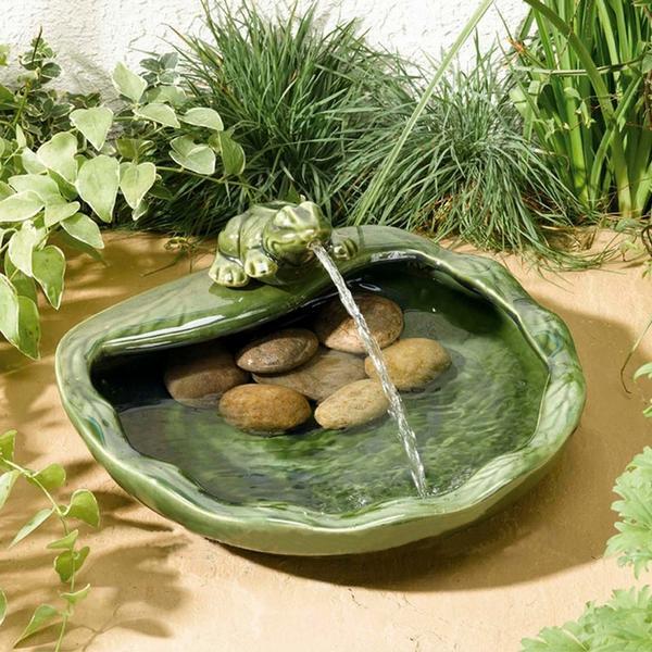 bewijs Zuivelproducten serie Fontein met kikker in groene keramiek kopen - fontein op zonne-energie kopen  | Vijverdecoratie | Decoratie - overige | Decoratie en sfeer | Tuinadvies