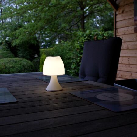Tafellamp op zonne-energie wit - Webshop Tuinadvies